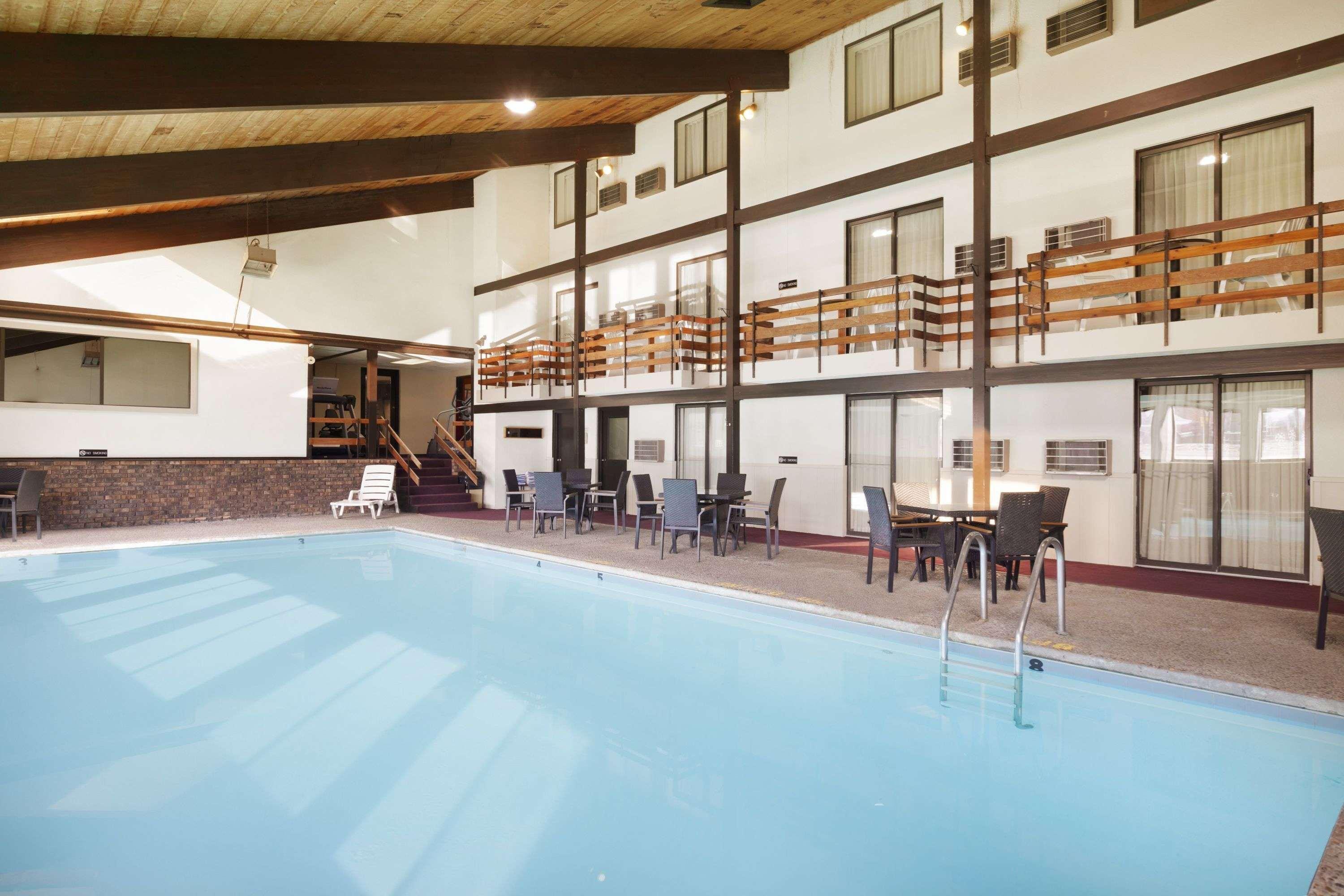 Super 8 By Wyndham Williston Nd Hotel Buitenkant foto