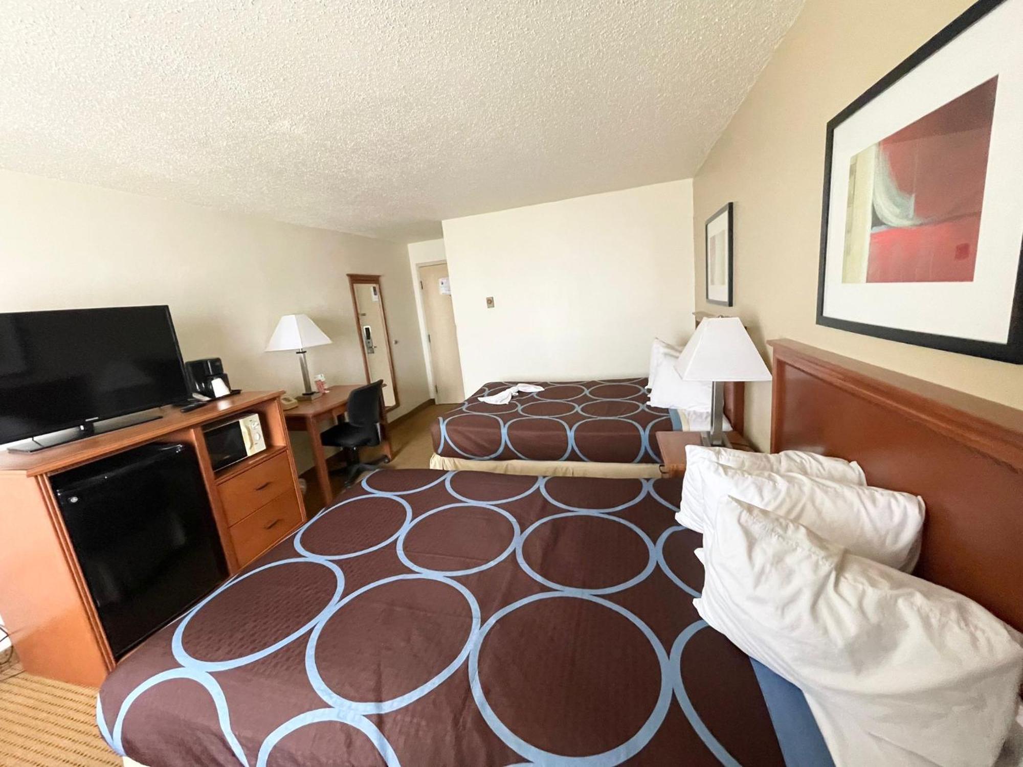 Super 8 By Wyndham Williston Nd Hotel Buitenkant foto